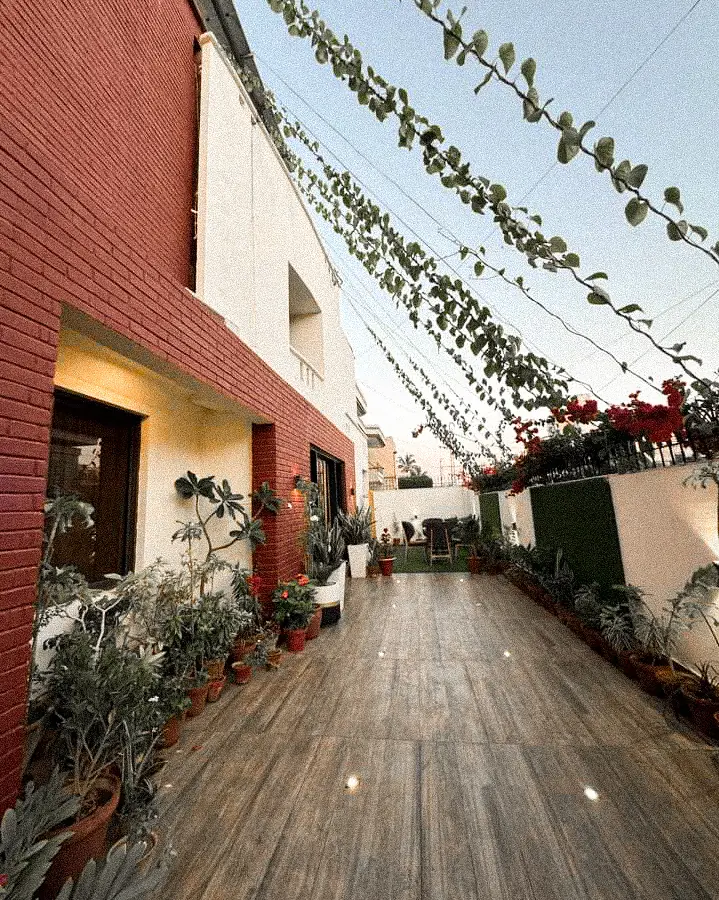 elet signature clifton planted entrance walkway